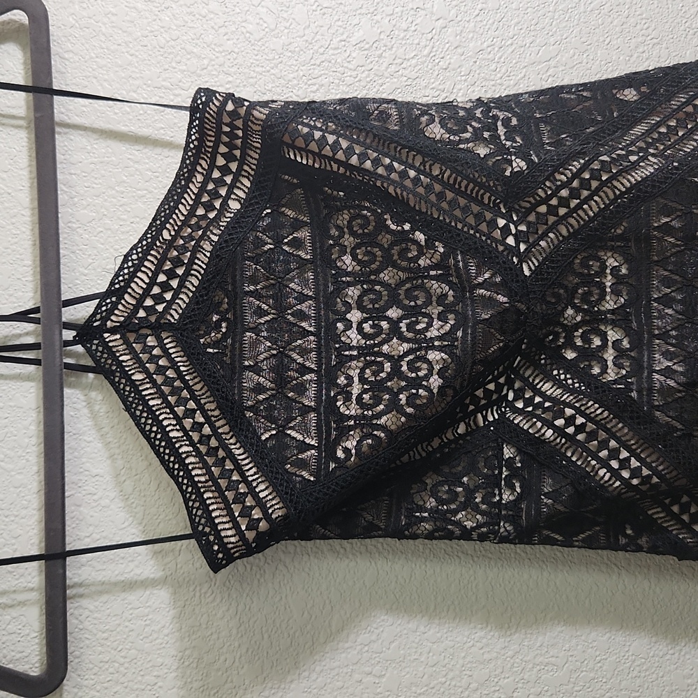 Lipsy London black lace halter dress, size 4 - Picture 2 of 8